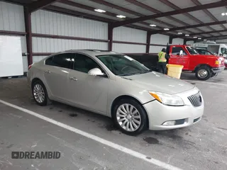 2012 Buick Regal Premium 1 z VIN 2G4GS5EK7C9208222, wystawiony jako IAAI lot #42298107 z przebiegiem 154 761 mil mil oraz . Historia ofert i sprzedaży dostępna na DreamBid. Obrazek 1.