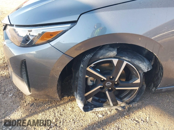 2024 Nissan Sentra SV with VIN 3N1AB8CV1RY331096, listed as a IAAI auction lot 41339703 with 10,102 mi miles and . Bid and sale history available at DreamBid. Image 6.