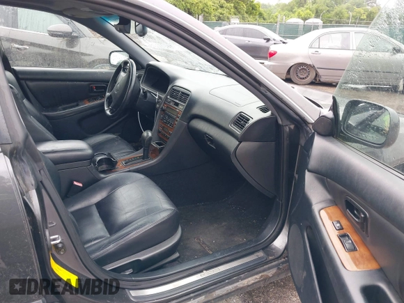 2000 Lexus ES 300 with VIN JT8BF28G7Y5091527, listed as a IAAI auction lot 42293721 with Not provided miles and . Bid and sale history available at DreamBid. Image 5.