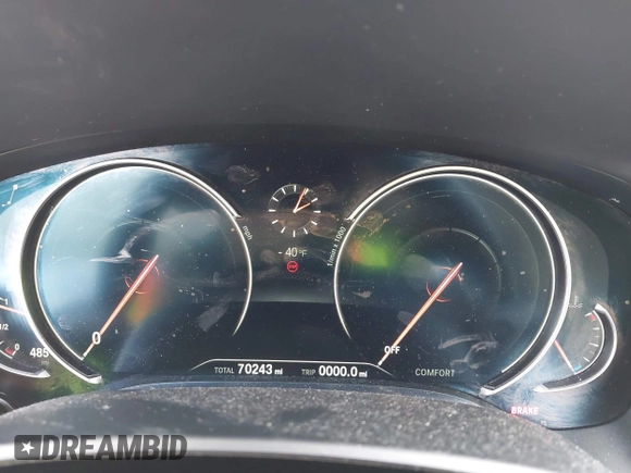 2018 BMW 7 Series 740i xDrive with VIN WBA7E4C54JGV23736, listed as a IAAI auction lot 41457470 with 70,243 mi miles. Bid and sale history available at carsss.com. Image 7.