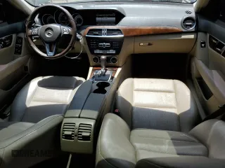 2013 Mercedes-Benz C 250 Sport с VIN WDDGF4HB7DA856850, выставлен на аукционе Copart как лот 63709195 с пробегом 196 091 миль миль и Чистый • Clean title. История ставок и продаж доступна на DreamBid. Изображение 8.