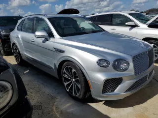 2021 Bentley Bentayga V8 z VIN SJAAM2ZV4MC034001, wystawiony jako Copart lot #78093424 z przebiegiem Nie podano mil oraz Szkoda całkowita • Salvage title. Historia ofert i sprzedaży dostępna na DreamBid. Obrazek 4.