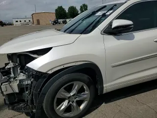 2014 Toyota Highlander Limited with VIN 5TDYKRFH9ES020475, listed as a Copart auction lot 58909925 with 216,857 mi miles and Salvage title. Bid and sale history available at DreamBid. Image 14.
