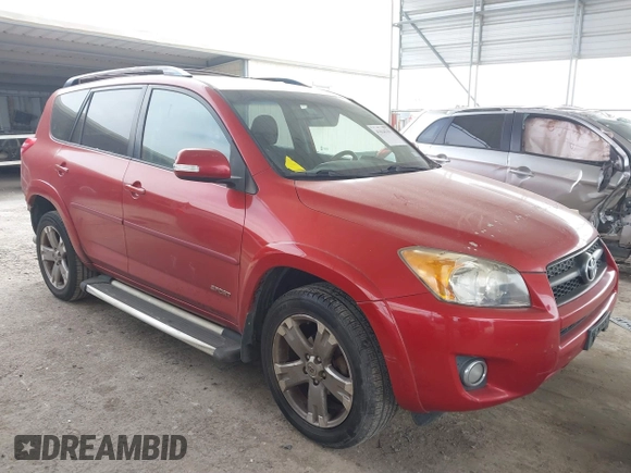2010 Toyota RAV4 Sport z VIN JTMWF4DV2A5028148, wystawiony jako IAAI lot #41626763 z przebiegiem 155 075 mil mil oraz . Historia ofert i sprzedaży dostępna na DreamBid. Obrazek 1.
