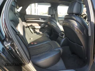 2017 Audi S8 z VIN WUAJ5AFD4HN900729, wystawiony jako Copart lot #41765255 z przebiegiem 95 974 mil mil oraz Szkoda całkowita • Salvage title. Historia ofert i sprzedaży dostępna na DreamBid. Obrazek 10.
