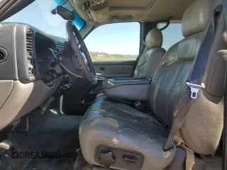 2000 Chevrolet Suburban LS with VIN 3GNGK26U2YG222505, listed as a Copart auction lot 74813244 with 311,269 mi miles and Salvage Title. Bid and sale history available at carsss.com. Image 7.
