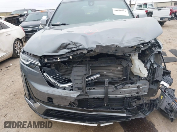 2021 Cadillac XT6 Luxury with VIN 1GYKPAR42MZ137548, listed as a IAAI auction lot 41630991 with 23,793 mi miles. Bid and sale history available at carsss.com. Image 12.