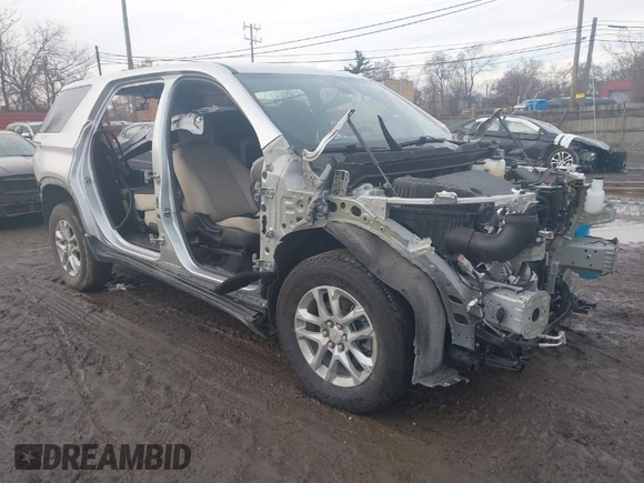 2022 Chevrolet Traverse LS with VIN 1GNERLKW4NJ108225, listed as a IAAI auction lot 41474728 with Not Provided miles. Bid and sale history available at carsss.com. Image 1.