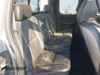 2007 Chevrolet Silverado 1500 LT w/1LT with VIN 2GCEC19J671681715, listed as a IAAI auction lot 41460453 with 119,714 mi miles. Bid and sale history available at carsss.com. Image 8.