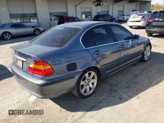 2003 BMW 3 Series 330i with VIN WBAEV53443KM31143, listed as a Copart auction lot 76634794 with 0 mi miles and Non Repairable. Bid and sale history available at carsss.com. Image 3.