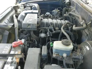 2005 Toyota Tundra SR5 z VIN 5TBDT44115S493493, wystawiony jako IAAI lot #42691042 z przebiegiem 334 183 mil mil oraz . Historia ofert i sprzedaży dostępna na DreamBid. Obrazek 19.