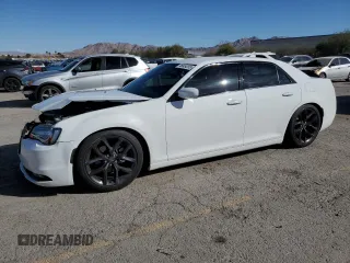 2021 Chrysler 300 with VIN 2C3CCABG6MH660750, listed as a Copart auction lot 46834255 with 26,573 mi miles and Salvage Title. Bid and sale history available at carsss.com. Image 1.
