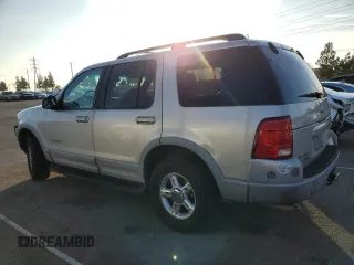2002 Ford Explorer XLT z VIN 1FMDU63WX2UC00853, wystawiony jako Copart lot #87212814 z przebiegiem 235 622 mil mil oraz Szkoda całkowita • Salvage title. Historia ofert i sprzedaży dostępna na DreamBid. Obrazek 2.