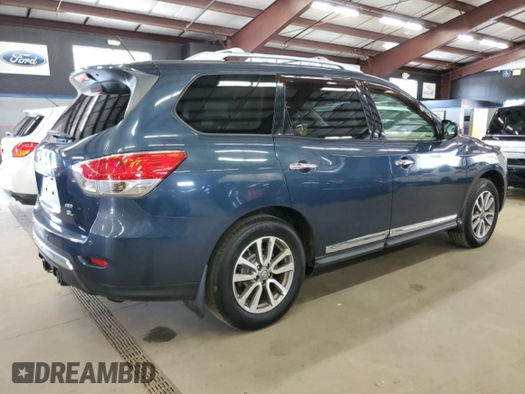 2014 Nissan Pathfinder S with VIN 5N1AR2MM2EC620501, listed as a Copart auction lot 63550185 with 242,128 mi miles and Clean title. Bid and sale history available at DreamBid. Image 3.