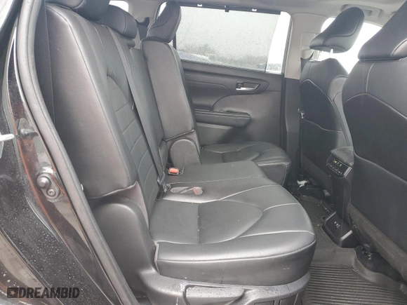 2021 Toyota Highlander XLE with VIN 5TDGZRBHXMS115509, listed as a Copart auction lot 44003825 with 42,895 mi miles and Salvage Title. Bid and sale history available at carsss.com. Image 11.