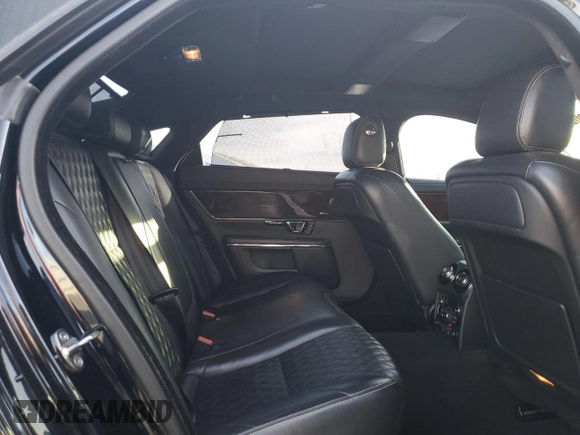 2016 Jaguar XJ Portfolio with VIN SAJWJ2GD3G8V92115, listed as a Copart auction lot 89026695 with 213,927 mi miles and Clean title. Bid and sale history available at DreamBid. Image 10.