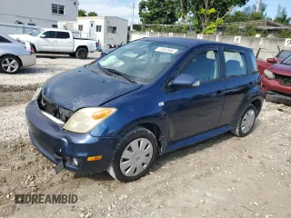 2006 Scion xA z VIN JTKKT624160130079, wystawiony jako Copart lot #71597584 z przebiegiem 180 396 mil mil oraz Szkody całkowita. Historia ofert i sprzedaży dostępna na DreamBid. Obrazek 1.