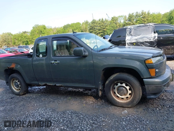2012 Chevrolet Colorado Work Truck z VIN 1GCESBF96C8145700, wystawiony jako IAAI lot #42477869 z przebiegiem 86 923 mil mil oraz . Historia ofert i sprzedaży dostępna na DreamBid. Obrazek 13.