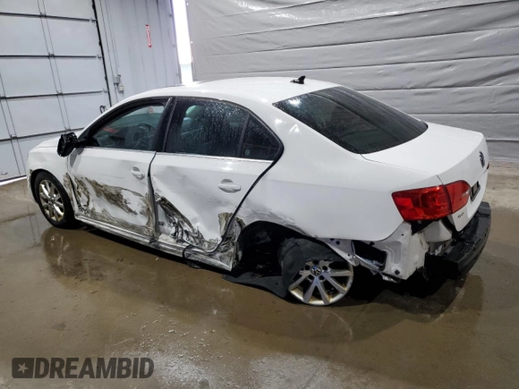 2013 Volkswagen Jetta SE с VIN 3VWDP7AJXDM423133, выставлен на аукционе Copart как лот 54582135 с пробегом 174 422 миль миль и Списание • Salvage title. История ставок и продаж доступна на DreamBid. Изображение 2.