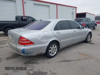 2002 Mercedes-Benz S-Class 5.0L with VIN WDBNG75J12A246997, listed as a IAAI auction lot 41566423 with 181,940 mi miles. Bid and sale history available at carsss.com. Image 4.