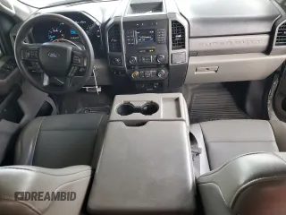 2018 Ford F-250 XL z VIN 1FT7X2B67JEC21168, wystawiony jako Copart lot #51764265 z przebiegiem 203 181 mil mil oraz Szkoda całkowita • Salvage title. Historia ofert i sprzedaży dostępna na DreamBid. Obrazek 8.