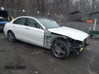 2017 Mercedes-Benz E-Class E 300 Luxury with VIN WDDZF4KB7HA034959, listed as a IAAI auction lot 41554107 with 85,480 mi miles. Bid and sale history available at carsss.com. Image 1.