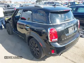 2019 MINI Countryman Cooper S z VIN WMZYT3C53K3J32447, wystawiony jako IAAI lot #41480577 z przebiegiem 43 948 mil mil oraz . Historia ofert i sprzedaży dostępna na DreamBid. Obrazek 3.
