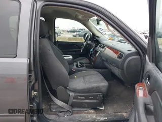 2011 Chevrolet Avalanche LS with VIN 3GNMCEE06BG129154, listed as a IAAI auction lot 41524963 with 236,029 mi miles and . Bid and sale history available at DreamBid. Image 5.
