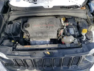 2016 Jeep Renegade Latitude with VIN ZACCJBBT7GPD64031, listed as a Copart auction lot 45688415 with 150,837 mi miles and Non Repairable. Bid and sale history available at carsss.com. Image 12.