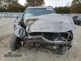 2005 Toyota Land Cruiser with VIN JTEHT05J352071860, listed as a Copart auction lot 78810494 with 219,605 mi miles and Salvage Title. Bid and sale history available at carsss.com. Image 5.