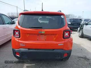 2017 Jeep Renegade Altitude z VIN ZACCJBBB5HPG34172, wystawiony jako IAAI lot #41790112 z przebiegiem 92 148 mil mil oraz . Historia ofert i sprzedaży dostępna na DreamBid. Obrazek 17.