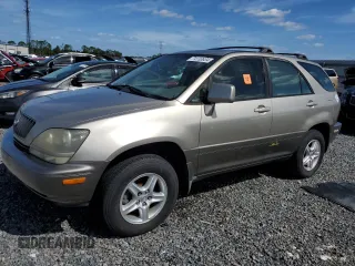 2000 Lexus RX 300 with VIN JT6GF10U0Y0063995, listed as a Copart auction lot 83748684 with Not Provided miles and Non Repairable. Bid and sale history available at carsss.com. Image 1.