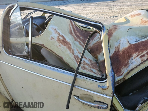 1973 Volkswagen Beetle with VIN 1332037341, listed as a Copart auction lot 41814485 with 95,231 mi miles and Non Repairable. Bid and sale history available at DreamBid. Image 7.