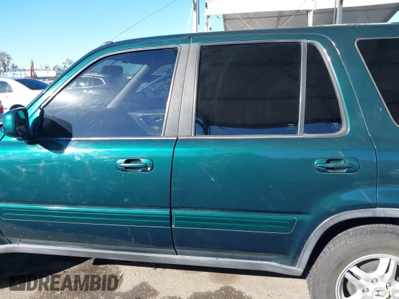 2000 Honda CR-V SE with VIN JHLRD1870YS010386, listed as a IAAI auction lot 41656977 with 146,808 mi miles. Bid and sale history available at carsss.com. Image 14.