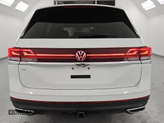 2024 Volkswagen Atlas SE with VIN 1V2WR2CA0RC536554, listed as a Copart auction lot 61272315 with 41,506 mi miles and Clean title. Bid and sale history available at DreamBid. Image 6.