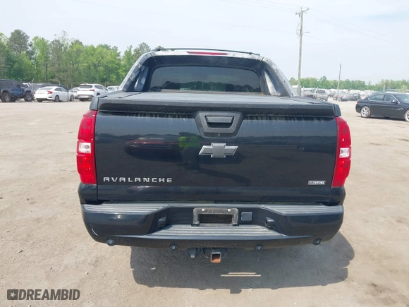 2009 Chevrolet Avalanche LT w/2LT with VIN 3GNFK22039G177073, listed as a IAAI auction lot 42127481 with 139,298 mi miles. Bid and sale history available at carsss.com. Image 16.