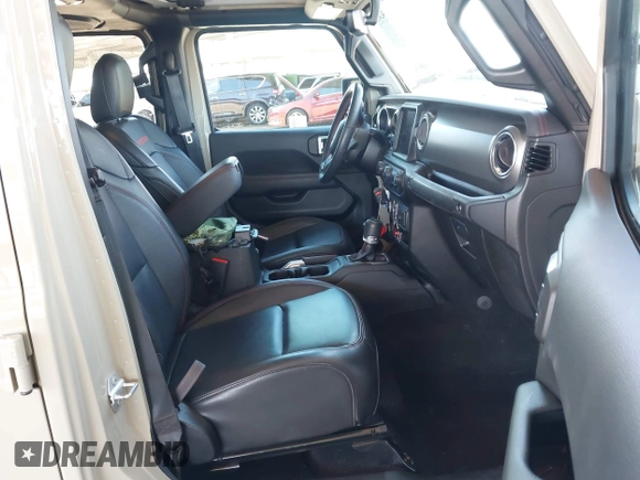 2022 Jeep Gladiator Rubicon with VIN 1C6JJTBG2NL164117, listed as a IAAI auction lot 42450350 with 22,326 mi miles and . Bid and sale history available at DreamBid. Image 5.