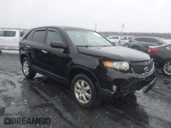 2011 Kia Sorento LX with VIN 5XYKT3A18BG151447, listed as a IAAI auction lot 41730665 with 195,187 mi miles. Bid and sale history available at carsss.com. Image 1.