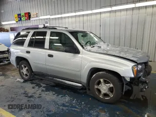 2008 Chevrolet TrailBlazer LT w/3LT with VIN 1GNDT13S182137225, listed as a Copart auction lot 87650585 with 274,470 mi miles and Salvage Title. Bid and sale history available at carsss.com. Image 4.