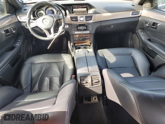 2014 Mercedes-Benz E 350 Sport with VIN WDDHF5KB3EA841153, listed as a Copart auction lot 55560935 with 211,504 mi miles and Clean Title. Bid and sale history available at DreamBid. Image 8.