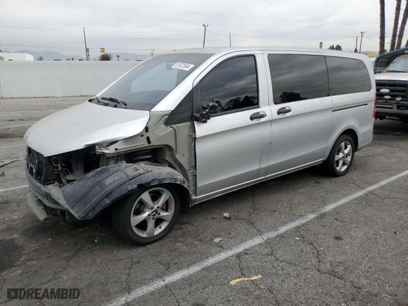 2016 Mercedes-Benz Metris Passenger Van with VIN WD4PG2EE1G3080529, listed as a Copart auction lot 81972584 with 168,947 mi miles and Salvage Title. Bid and sale history available at carsss.com. Image 1.