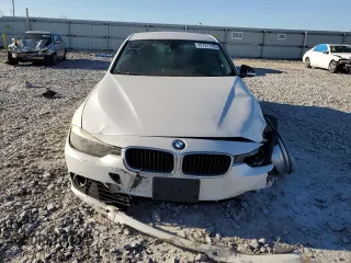 2015 BMW 3 Series 328i z VIN WBA3C1C58FP116657, wystawiony jako Copart lot #49797755 z przebiegiem Nie podano mil oraz Szkoda całkowita • Salvage title. Historia ofert i sprzedaży dostępna na DreamBid. Obrazek 5.