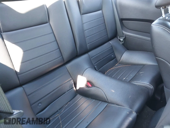 2011 Ford Mustang V6 с VIN 1ZVBP8AM6B5154462, выставлен на аукционе IAAI как лот 41813734 с пробегом 42 412 миль миль и . История ставок и продаж доступна на DreamBid. Изображение 8.