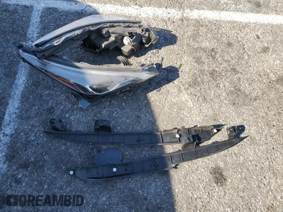 2023 Toyota Mirai XLE with VIN JTDAAAAA5PA009960, listed as a Copart auction lot 42358475 with 33,704 mi miles and Salvage Title. Bid and sale history available at DreamBid. Image 14.