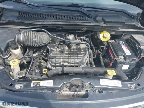 2014 Chrysler Town & Country Touring with VIN 2C4RC1BG8ER303507, listed as a IAAI auction lot 42008446 with 118,374 mi miles. Bid and sale history available at carsss.com. Image 10.
