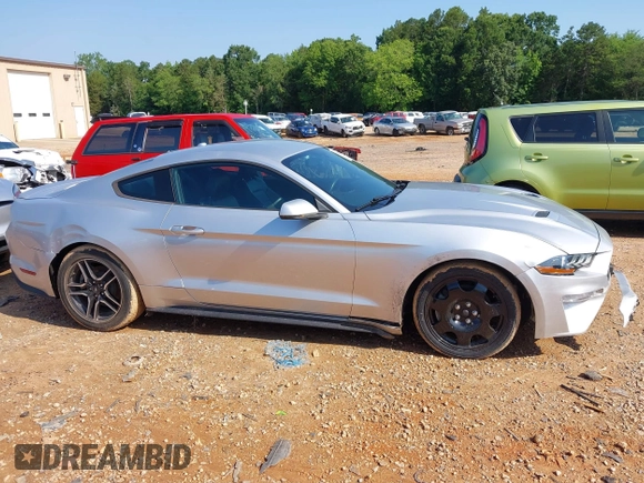 2018 Ford Mustang EcoBoost with VIN 1FA6P8TH8J5121133, listed as a IAAI auction lot 42260938 with 35,166 mi miles and . Bid and sale history available at DreamBid. Image 13.