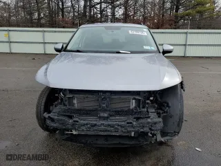 2022 Volkswagen Tiguan S with VIN 3VV0B7AX0NM057030, listed as a Copart auction lot 43189195 with 34,015 mi miles and Salvage Title. Bid and sale history available at carsss.com. Image 5.