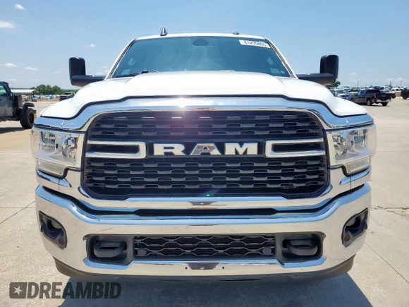 2022 Ram 2500 Big Horn with VIN 3C6UR5DL3NG297803, listed as a Copart auction lot 61295805 with 52,562 mi miles and Salvage title. Bid and sale history available at DreamBid. Image 5.