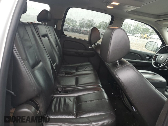 2008 Chevrolet Suburban LT w/3LT with VIN 3GNFK163X8G276423, listed as a Copart auction lot 69371624 with 200,903 mi miles and Salvage Title. Bid and sale history available at carsss.com. Image 12.