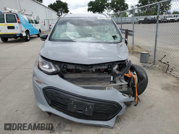 2020 Chevrolet Bolt EV Premier with VIN 1G1FZ6S03L4141473, listed as a Copart auction lot 54556515 with Not provided miles and Salvage title. Bid and sale history available at DreamBid. Image 5.